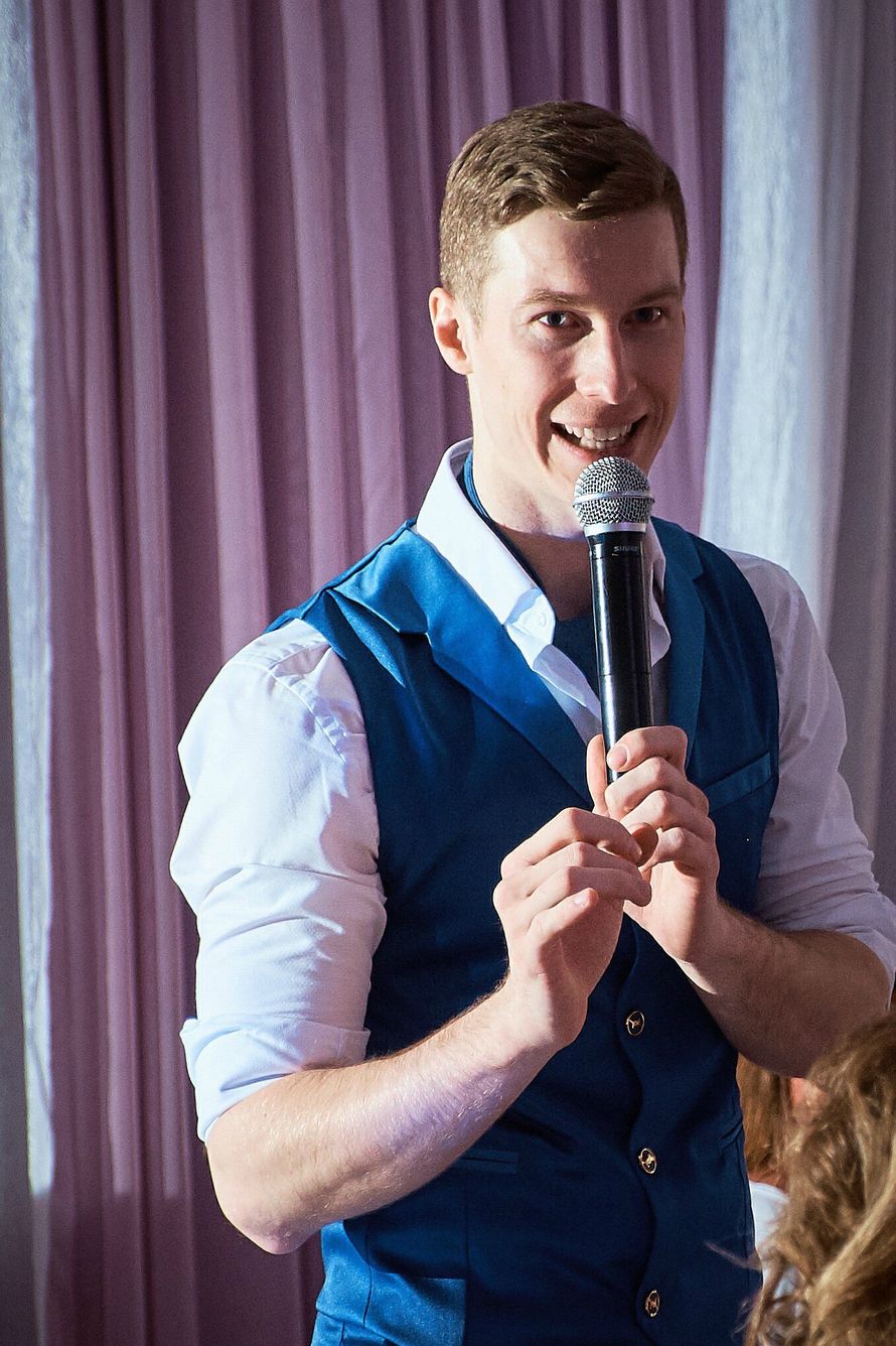 руслан ведущий. тамада в спб. рустам тамада спб. тамада петербург. ведущий на юбилей.