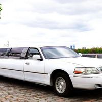 020 Лимузин Lincoln Town Car 120 Royal в аренду, 1 час