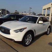 Аренда авто Infiniti FX37, цена за 1 час