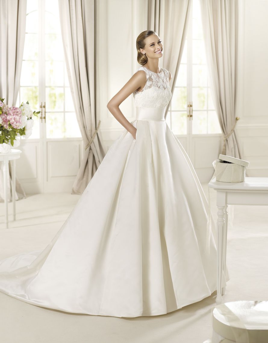 Свадебное платье бренда Pronovias ,  в наличии в нашем салоне! - фото 4610551 Свадебный салон Ego Wedding Boutique