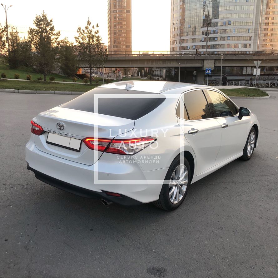 Камри 70 кузов. Toyota Camry 70 белая. Седан Toyota Camry 70. Тойота Камри 70 кузов. Тойота Камри 70 кузов белая.