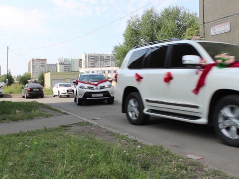 Автомобили на свадьбу в Челябинске. Свадебный кортеж. (www.auto454.ru)