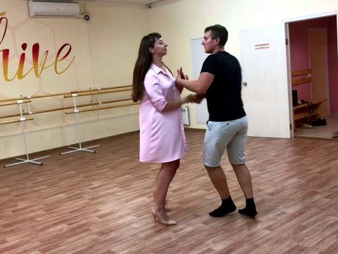 Постановка свадебного танца с Анной Кошенковой г. Екатеринбург Школа танцев "Hive"